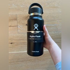 HyrdoFlask 32oz Wide Mouth with Flex Cap